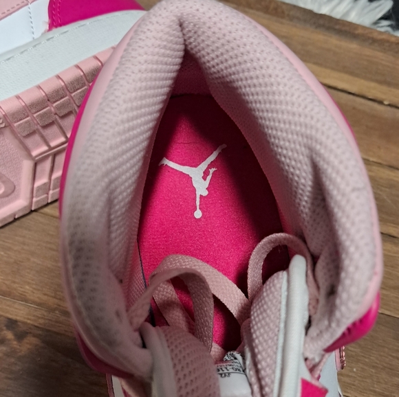 Custom Swarovski Crystal Embellished Air Jordans Size 4 Girls - Picture 4 of 12